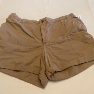 Old Navy BNWT Khaki Shorts XXL